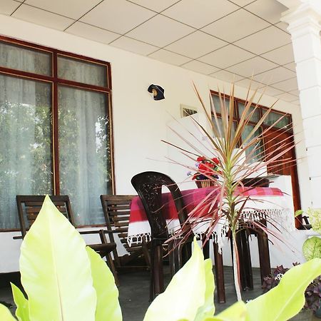 Freedom Home Stay Sigiriya Ngoại thất bức ảnh